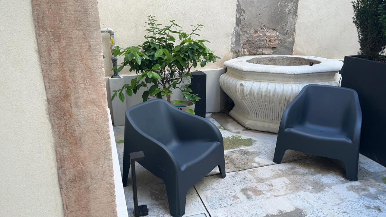 Апартаменты Immobiliare Nk Palazzo Bonvicini Венеция Экстерьер фото